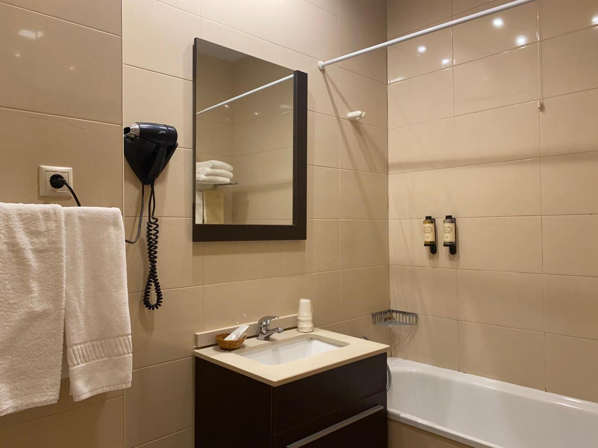 Hotel Dom Afonso - Moncao Luaran gambar