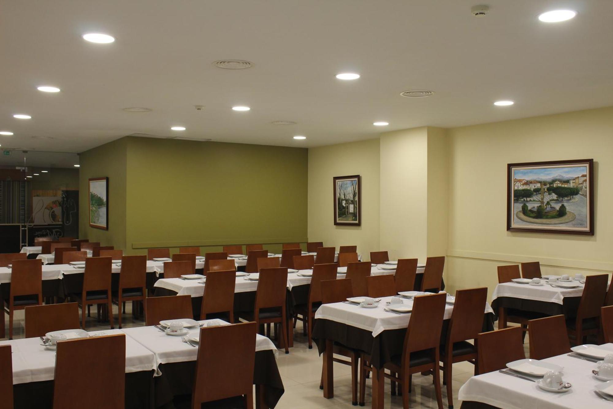 Hotel Dom Afonso - Moncao Luaran gambar